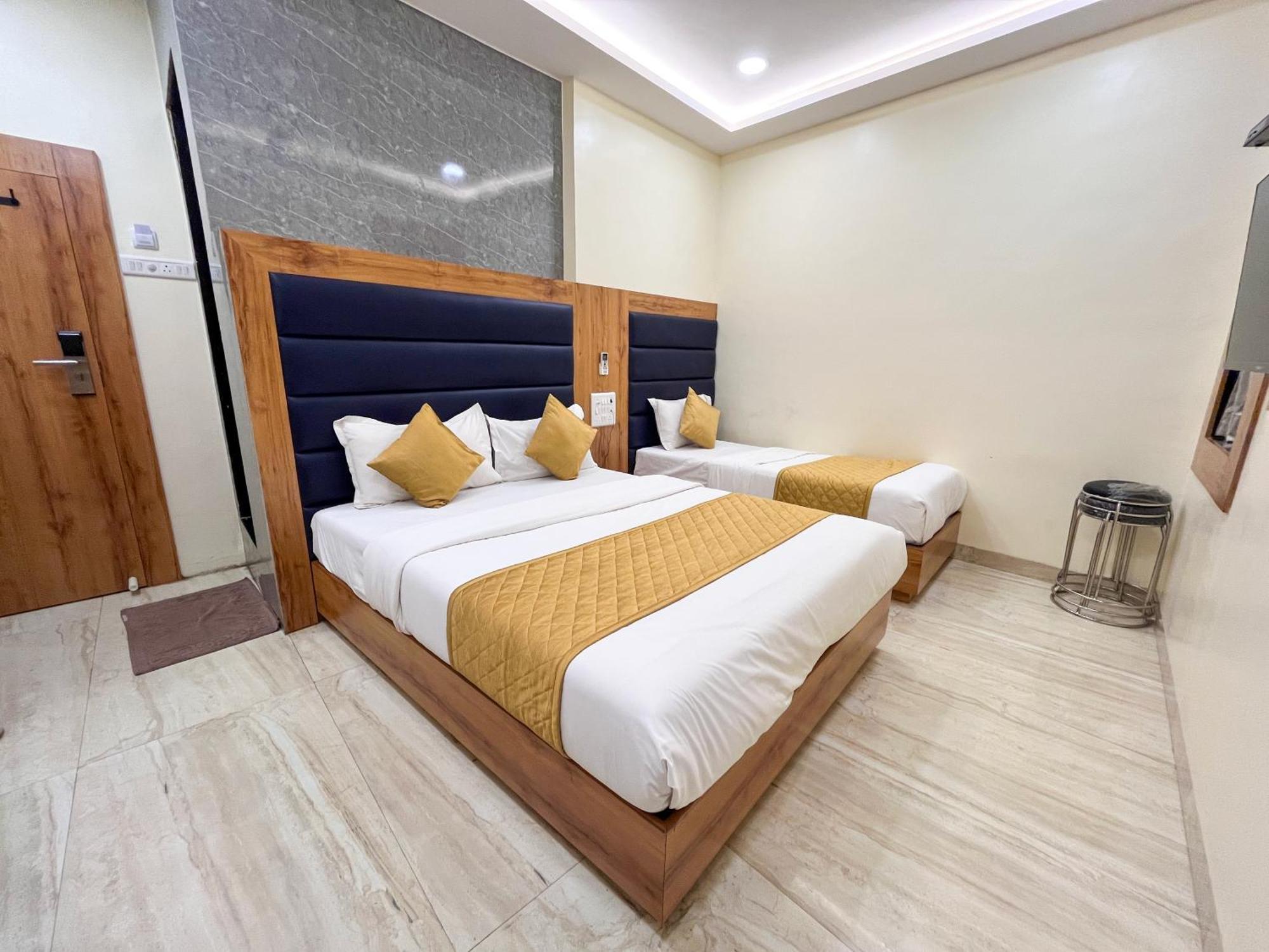 Hotel National - Grant Road مومباي المظهر الخارجي الصورة