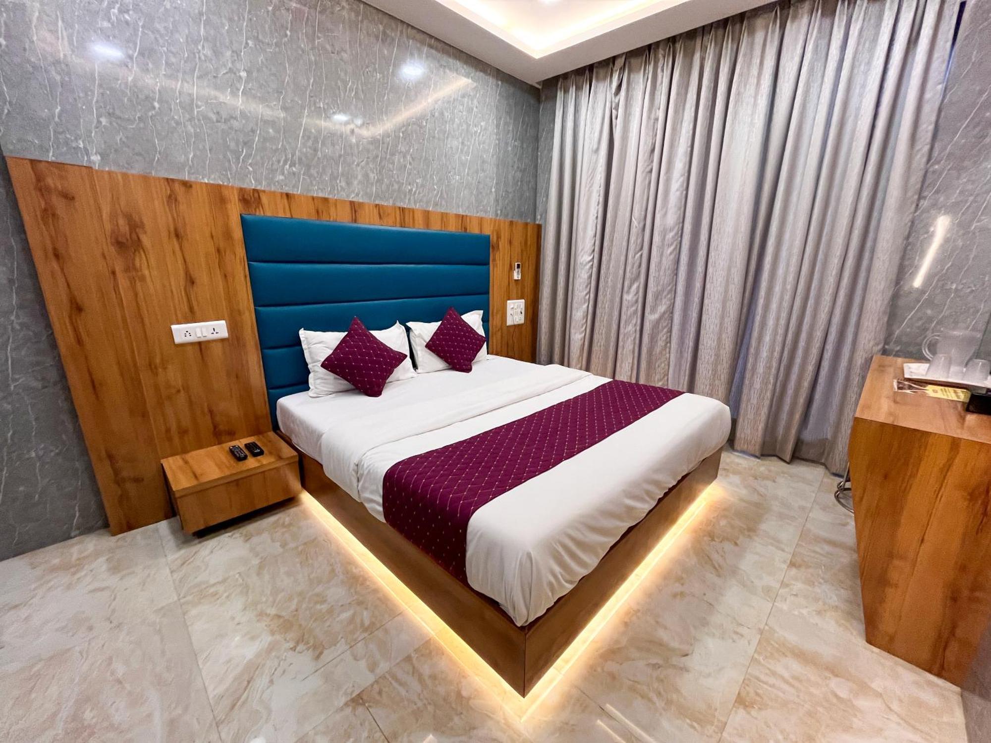 Hotel National - Grant Road مومباي المظهر الخارجي الصورة